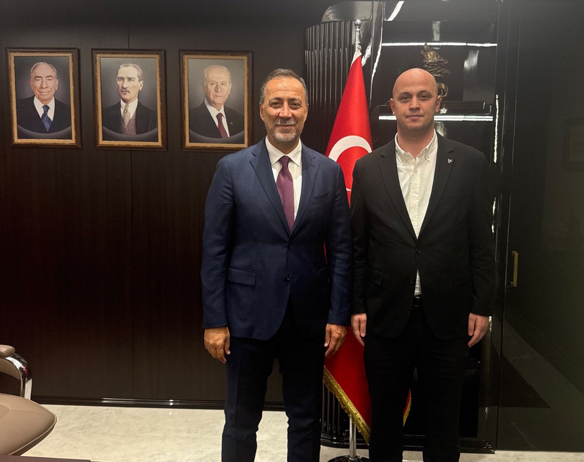 Tahsinince1071's tweet photo. İl Başkanımız Sayın Volkan Yılmaz riyasetinde, İlçe Başkanlarımızın katılımıyla 29 Eylül 2026 tarihli toplantımızı gerçekleştirdik. 

Başta Terörsüz Türkiye gündemi ile ilgili çalışmalarımız olmak üzere, Teşkilat programlarımız ve önümüzdeki günlerde başlatacağımız saha çalışmalarına ilişkin planlamaları ele aldık. 

Özellikle ilçe teşkilatlarımızı tahkim etmek hedefiyle başlatacağımız çalışmaların üzerinde titizlikle durduk ve planlamalarımızı yaptık. 

Toplantımızın ülkemiz, milletimiz ve partimiz için hayırlı olmasını temenni eder, tüm dava arkadaşlarıma yapacakları çalışmalarda üstün başarılar dilerim.