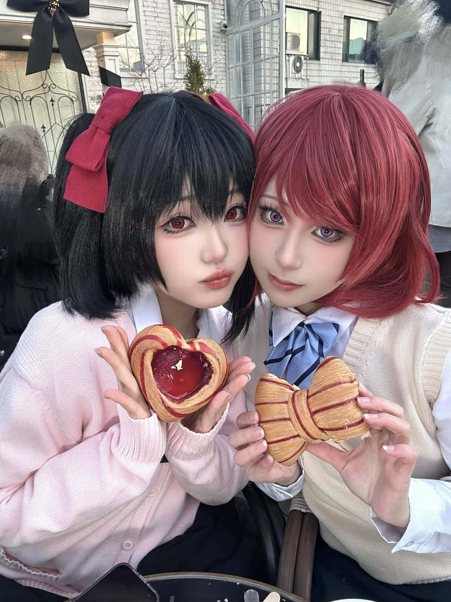 MeoW424571's tweet photo. 너와 함께...! ❤️🩷

maki：Una

#러브라이브 #니코 #마키 #lovelive #ラブライブ #西木野真姫 #μʼs #矢澤にこ https://t.co/r7iur5xAF0