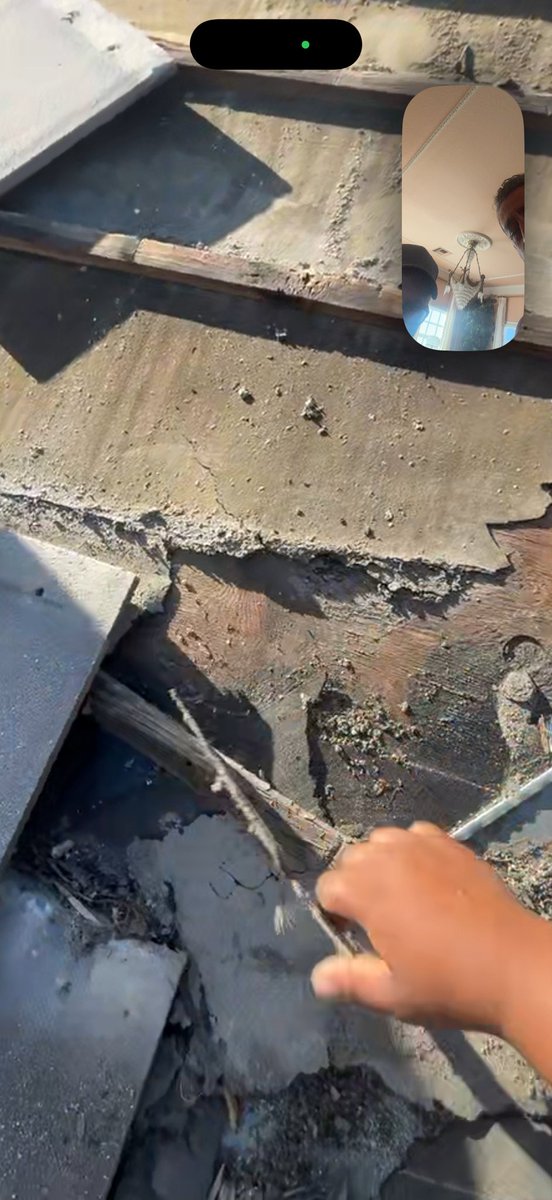 LAROOFER's tweet photo. Roof Repairs San Pedro, California 310-948-ROOF(7663) Local Roofers Free Roof Estimate License 911019 https://t.co/jMH7QMw6wu