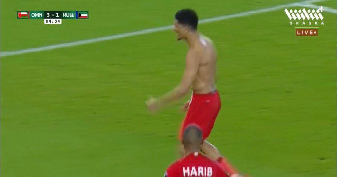 AlFurati_11's tweet photo. اللجنة المنظمة لخليجي جدة: المنتخب العُماني احتفل بشكل خاطيء بالتأهل وهو متساوي مع العراق في كل شيء وسيتم اجراء القرعة لتحديد المتأهل عند الساعة 12 https://t.co/CHDZxQ3DgM