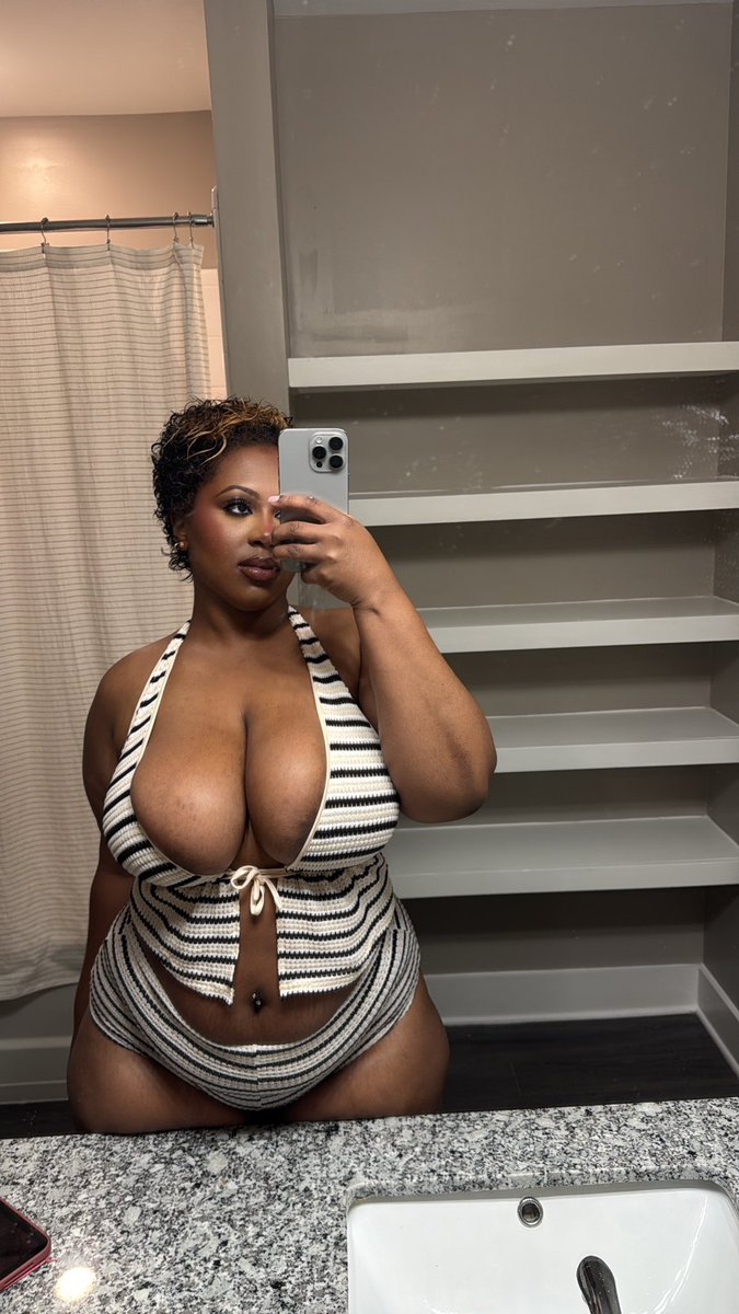 BeyondBeautiful's tweet photo. GIRTHY https://t.co/X6T2GTaF9e
