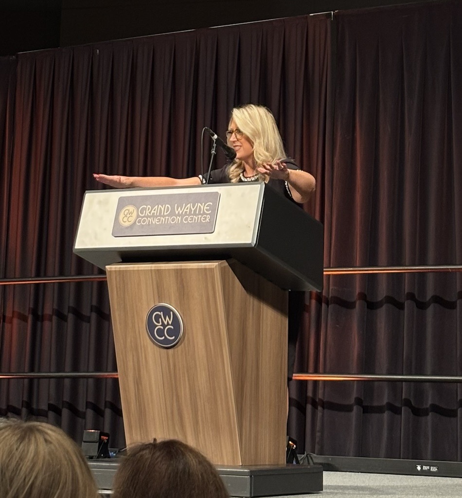 SecJennerIN's tweet photo. Northeast Indiana’s annual Viva College! Scholarship Lunch brought together students, families, educators, and community leaders to celebrate this year’s scholarship recipients. Grateful to cheer them on as they dream big, work hard, and leave their mark on the world! 🎓✨ https://t.co/RZAKOIdvaa
