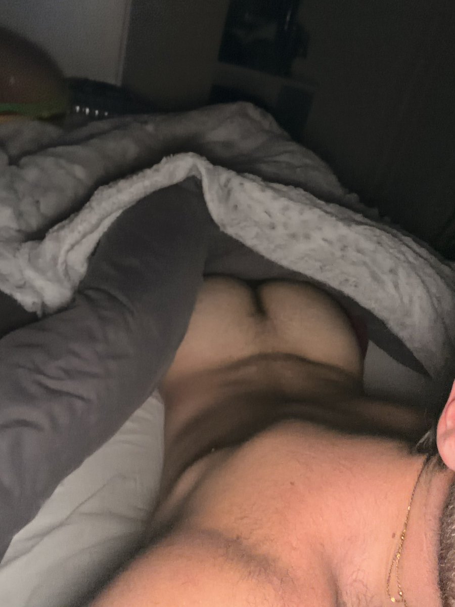 Yourkingboi's tweet photo. Who wants to eat me out 🍰 https://t.co/uEB88STfkb