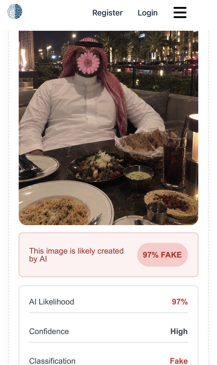 FaisalOnTech's tweet photo. @ldl112 FAKE كلكم . https://t.co/KULgM7FKos