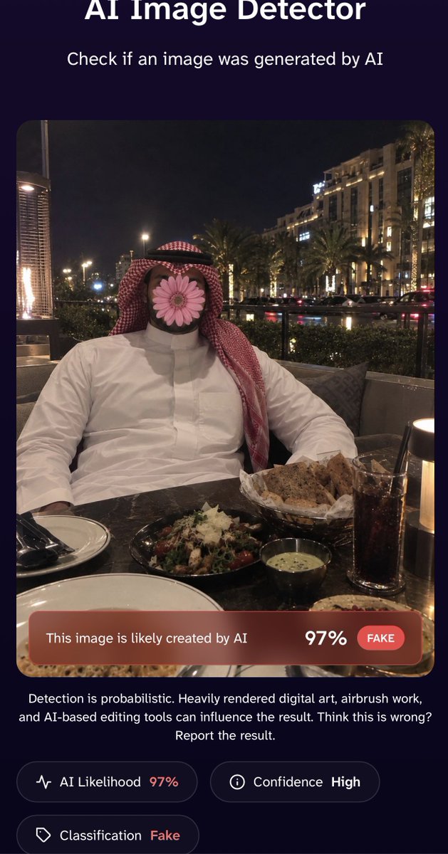 FaisalOnTech's tweet photo. @ldl112 FAKE كلكم . https://t.co/KULgM7FKos