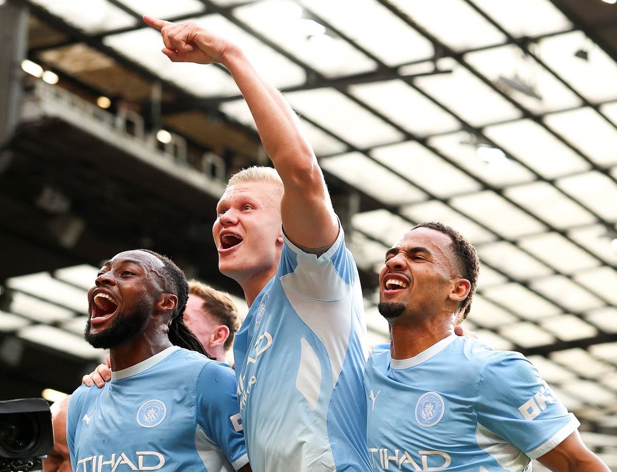 vtv_ecuador's tweet photo. #Deportes: Declaran culpable 📑🎙⚽️de irregularidades financieras a #ManchesterCity. Una comisión⚽️⚽️⚽️ confirmó las acusaciones que pesan sobre el club desde 2023, entre ellas haber violado las reglas #financieras del campeonato y no haber colaborado con la investigación. https://t.co/TAuy3wJ5Ax