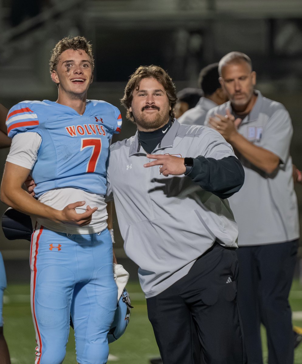 RRizzuti10's tweet photo. Blessed to be named Offensive Player of the week after our Homecoming win! https://t.co/TjWVZ1MHrD