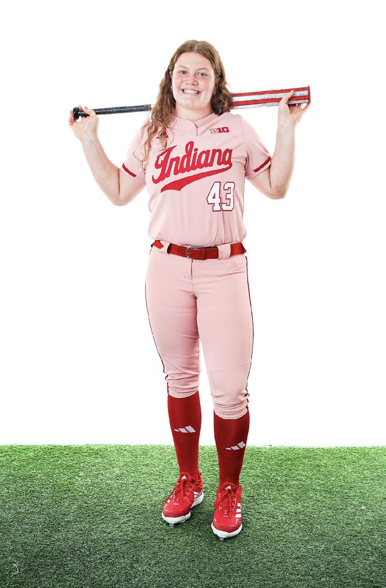 Ashlyn_Hittle28's tweet photo. I’M STAYING HOME ❤️🤍
@IndianaSB @CoachStanton @ChandaBell2 @KendraKirkhoff @calyhend https://t.co/1eQ5eAXbOl