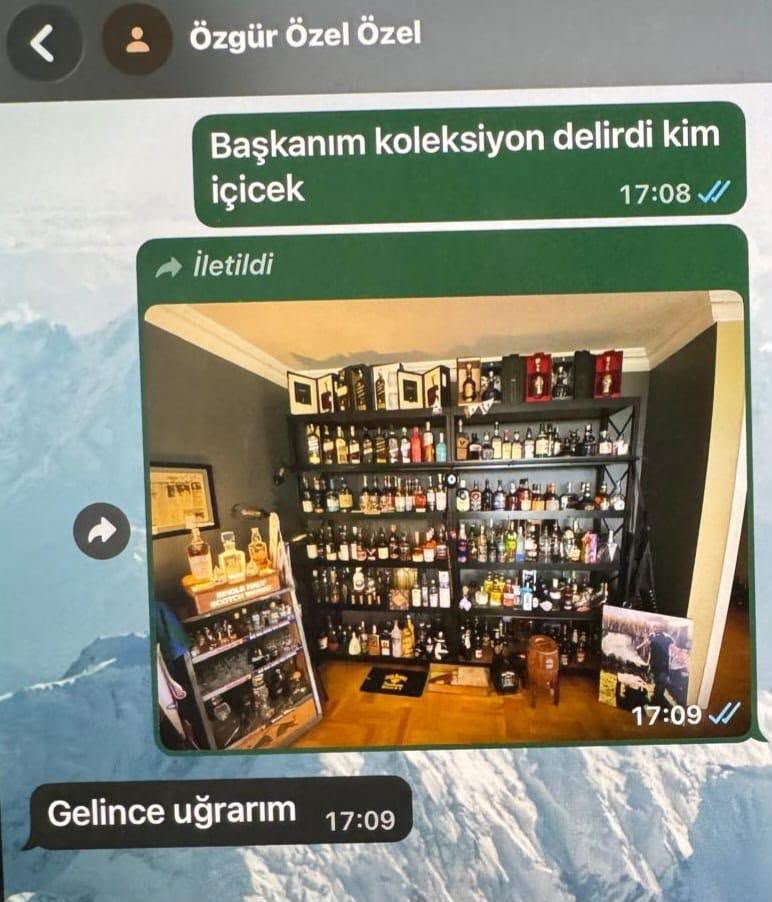 eminpazarci's tweet photo. Hadi bakalım...
Acaba bunlara ne diyecekler?
Kokain kullandığı raporla tescillenen Atilla Yıldırım'ın telefonundan Özgür Özel'le yaptığı yazışmalar ve eğlence görüntüleri çıktı.
Özel hayat deyip geçelim mi? https://t.co/z2vjwioJpP