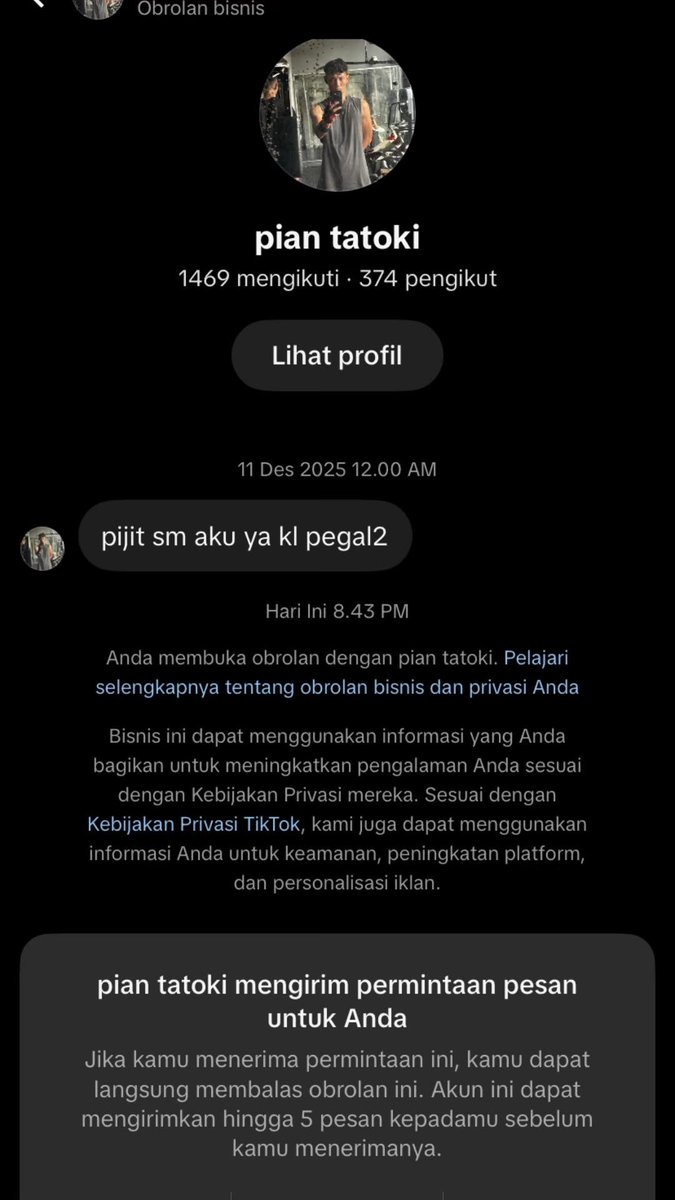 capybaraonly_20's tweet photo. @muslynxiaaaw @tolakmbg @syxaynecara @butterscouwp @hanumthoughts oh ya btw di sosmed lain gua diganggu mulu sama kaum lo, liat betapa murah dan desperatenya kaum lo https://t.co/x3xOIa0cig