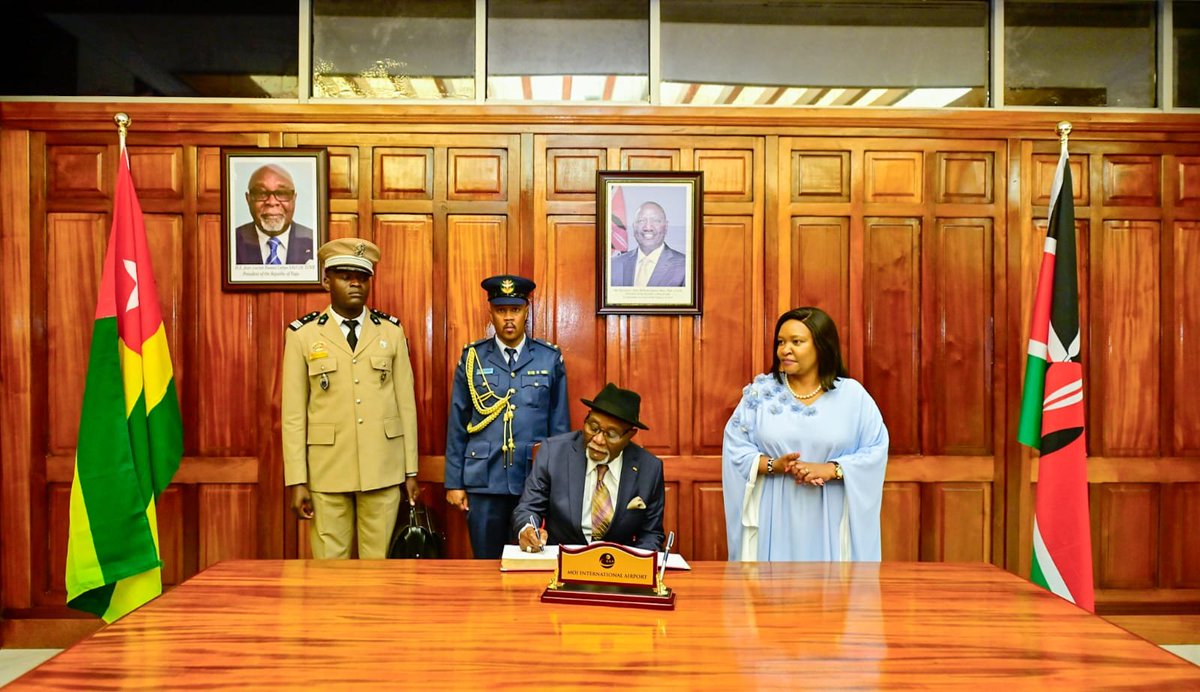 rebecca_miano's tweet photo. 📌Moi International Airport, Mombasa!

This evening, i welcomed Excellency President   Jean-Lucien Savi de Tové of the  Togolese Republic to Kenya !  He is among global dignitaries expected  to be hosted by His Excellency President @WilliamsRuto for tomorrow's historic groundbreaking of the Dangote East Africa Petroleum Oil Refinery in Lamu.

​Beyond this  transformational energy  hub driving industrial development and job creation, hosting it in our  magical Lamu, a UNESCO World Heritage site showcases Kenya’s vision of balancing infrastructural  growth, energy with the preservation of our world- class Swahili culture and coastal tourism.
 
Karibu Rais!

​#KaribuKenya 
#MagicalKenya 
#KenyaTogo