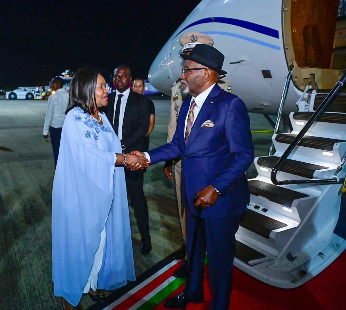 rebecca_miano's tweet photo. 📌Moi International Airport, Mombasa!

This evening, i welcomed Excellency President   Jean-Lucien Savi de Tové of the  Togolese Republic to Kenya !  He is among global dignitaries expected  to be hosted by His Excellency President @WilliamsRuto for tomorrow's historic groundbreaking of the Dangote East Africa Petroleum Oil Refinery in Lamu.

​Beyond this  transformational energy  hub driving industrial development and job creation, hosting it in our  magical Lamu, a UNESCO World Heritage site showcases Kenya’s vision of balancing infrastructural  growth, energy with the preservation of our world- class Swahili culture and coastal tourism.
 
Karibu Rais!

​#KaribuKenya 
#MagicalKenya 
#KenyaTogo