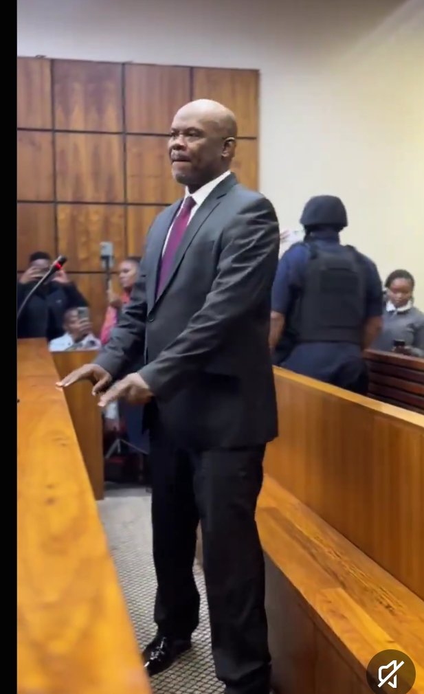 rzondo's tweet photo. He was 41 years old when the girl was born, he now sees her as a sexual partner. He is South Africa's Deputy National Commissioner for Crime Detection. What an embarrassment to the whole country. https://t.co/xbtgksmKkV