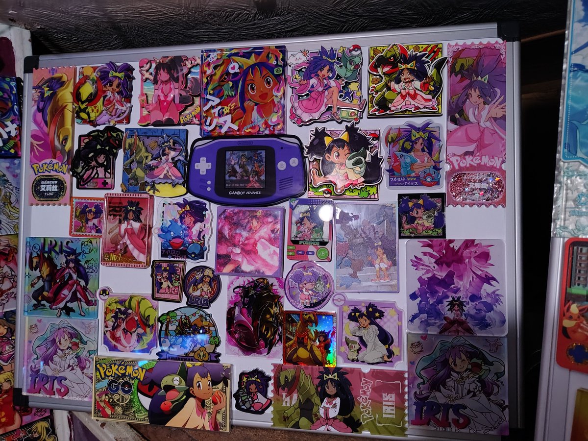 Reshiramfox9's tweet photo. Addiction to my magnet pokemon https://t.co/q3E8y9M6Vt