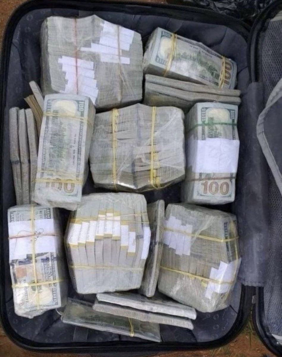 ldrlmly3's tweet photo. الف مبروك للفائزه معنا💚🌟
بمبلغ وقدره 700,000 الف ريال سعودي💸💸
وعقبال المشاركين اليله راح يكون في  سحب على ” سيارة لكزس 🔰
🔰
١-رتويت🔄🔄 
٢-متابعه الحساب @ldrlmly3
٣-تغريد ب (تم)💬💬
٤-ارسال إسمك الكامل ورقم جوالك في الخاص
اذكر اسم من أسماء الله الحسنى https://t.co/B4f9QaEsru