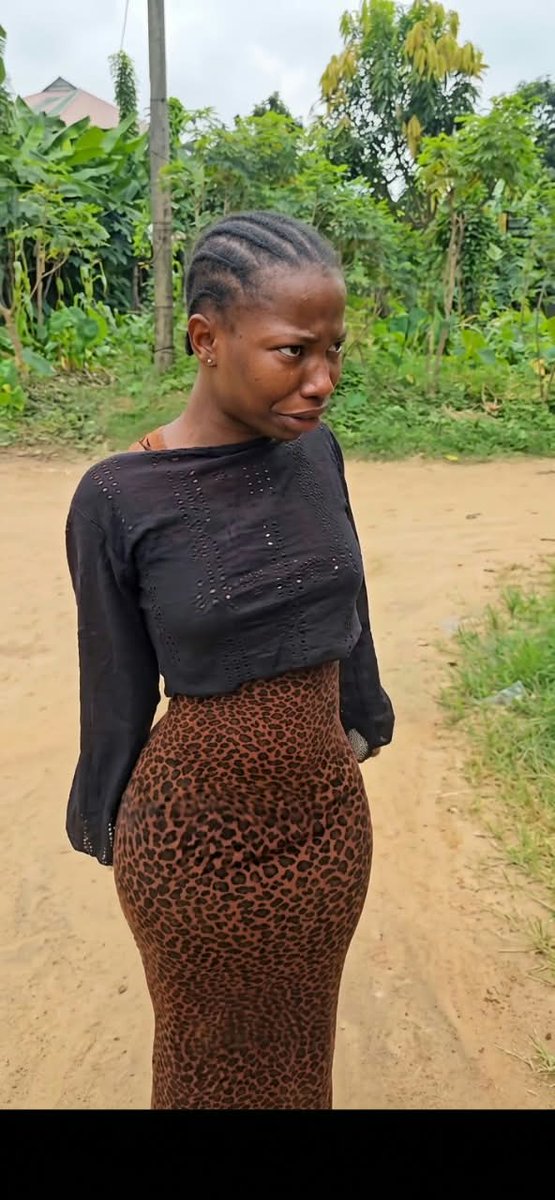 Confidence_HQ's tweet photo. Emmanuella don turn badi ooooo

Which kind yansh be this😂😂😂😂 https://t.co/bR5UHK0UDY
