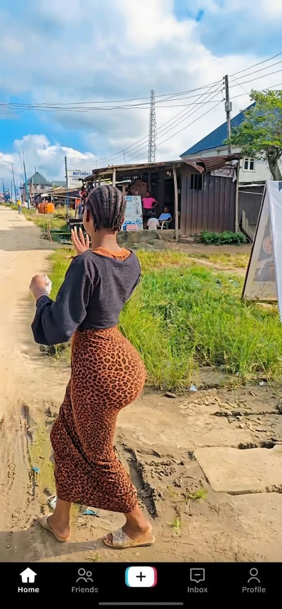 Confidence_HQ's tweet photo. Emmanuella don turn badi ooooo

Which kind yansh be this😂😂😂😂 https://t.co/bR5UHK0UDY