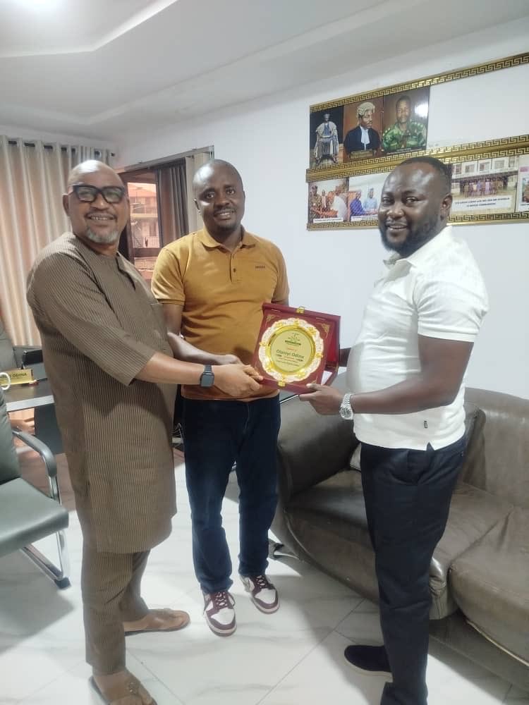 PoysnOfficial's tweet photo. The POYSN applauds Mr. Olaniyi Odina, CEO of Green Lunar Nig. Ltd, for hosting Barr. Pelumi Olajengbesi at Green Lunar HQ, Lagos.

Their discussion focused on youth development, leadership &amp; the future of Ijesa North ahead of 2027.

Mr. Odina described Barr. Olajengbesi as a " https://t.co/EjNJQcJz8v