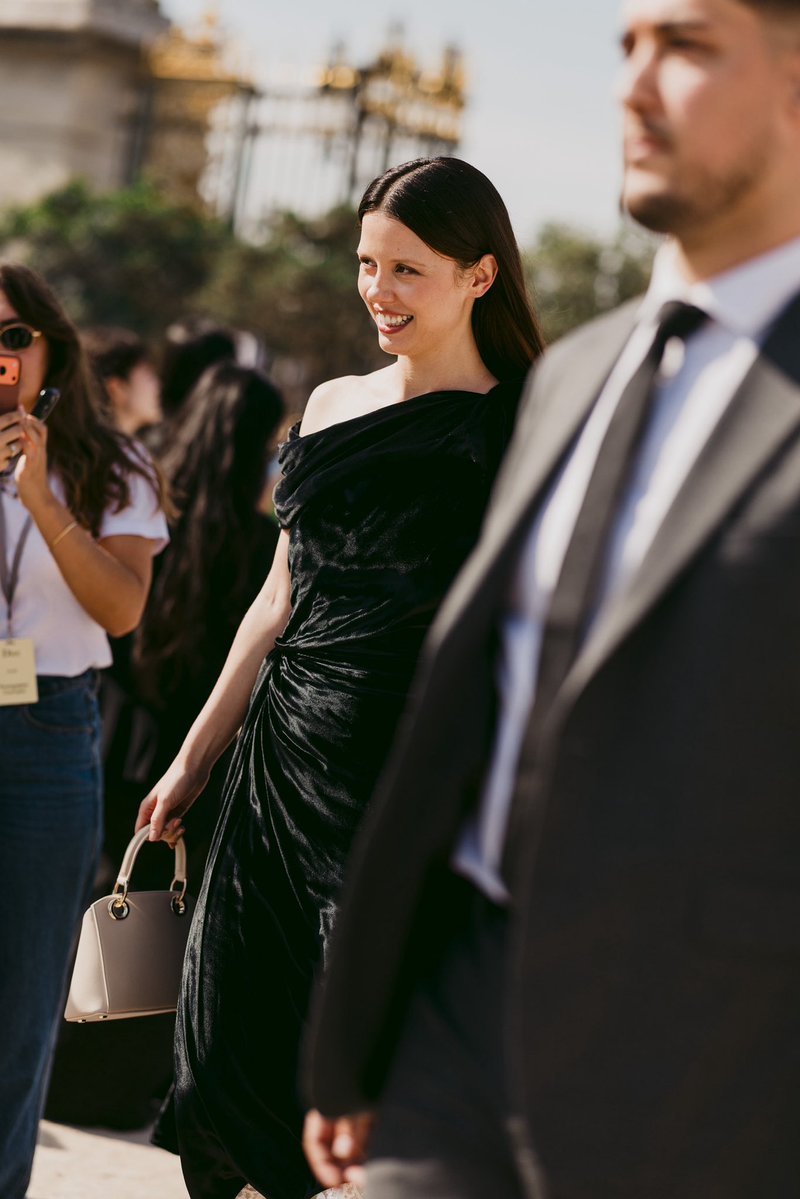 ClaireGuillon's tweet photo. Mia Goth shot by me at Dior 💘💘 https://t.co/wZ7wBkH71j