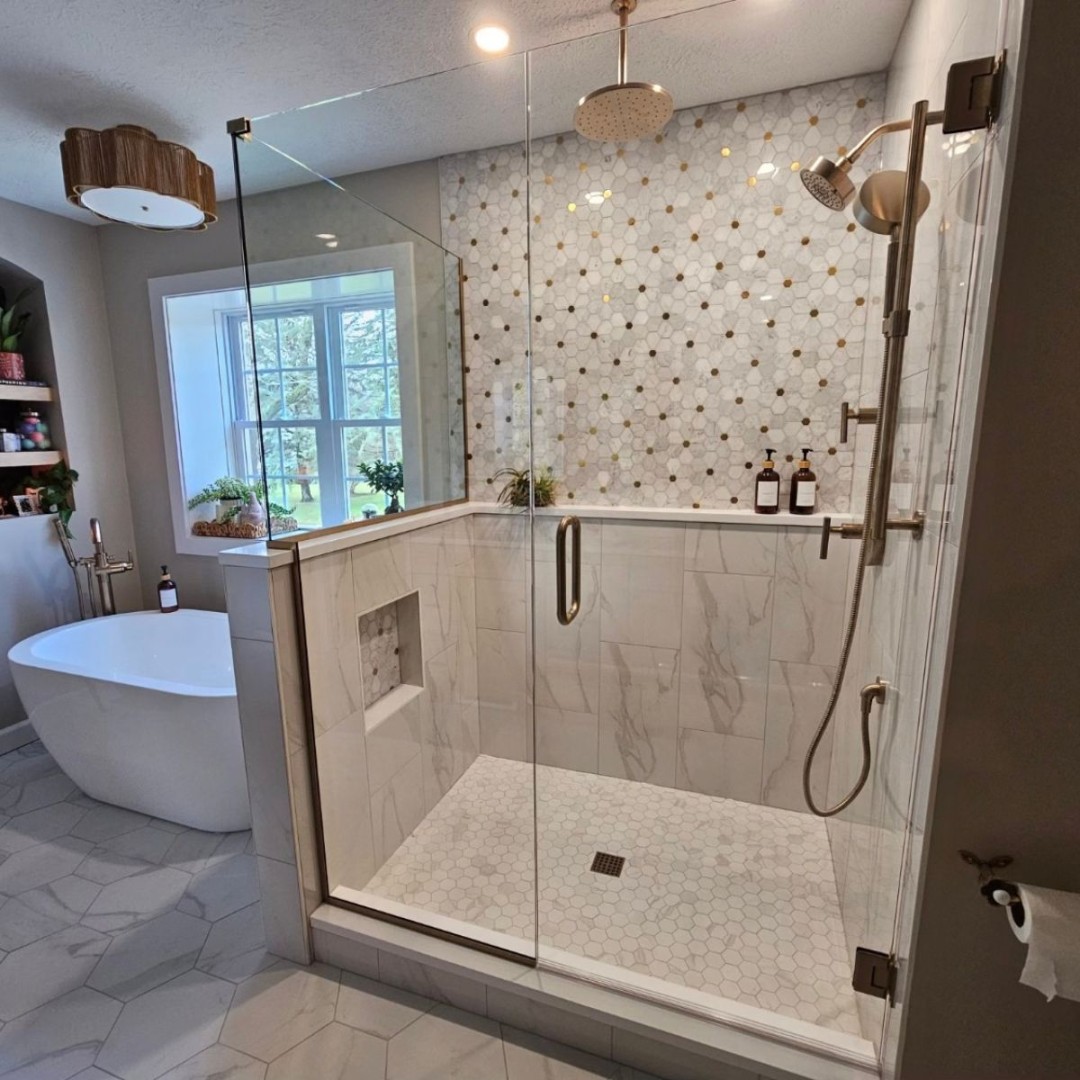 MrHandymanRich's tweet photo. Big shower, beautiful tile and a bathroom built to enjoy every day. 🚿 Mr. Handyman of Richmond helps homeowners take on bathroom remodeling, tile, flooring, carpentry and the details that turn an idea into a finished space. #RichmondVA #BathroomRemodel https://t.co/Txt8SE10xP