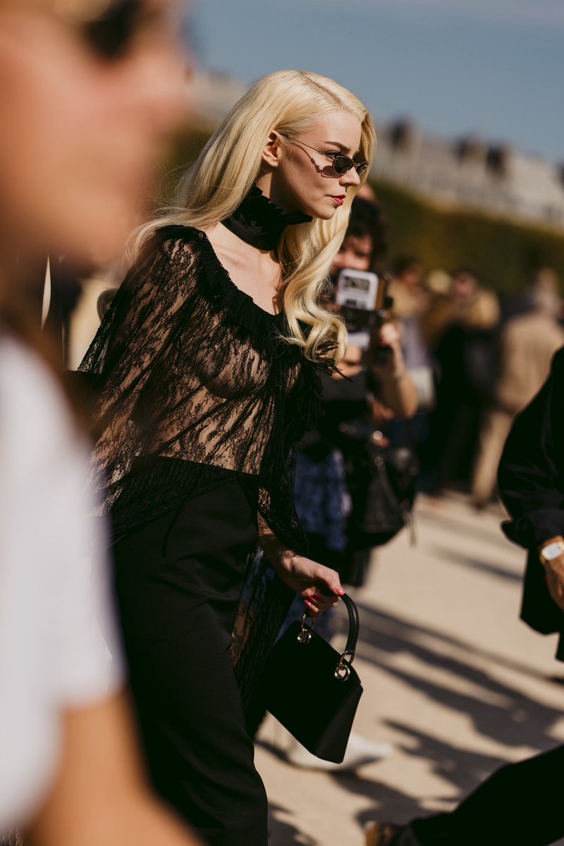 ClaireGuillon's tweet photo. Anya Taylor Joy shot by me at Dior 💘💘 https://t.co/NekGZA7peX