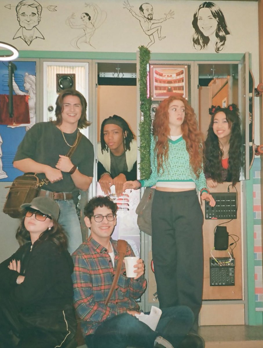 tvhollywoodarts's tweet photo. 16 days till class is officially back in session! 💜

HOLLYWOOD ARTS premieres October 15, only on @Netflix! https://t.co/dNMSM2pV1v