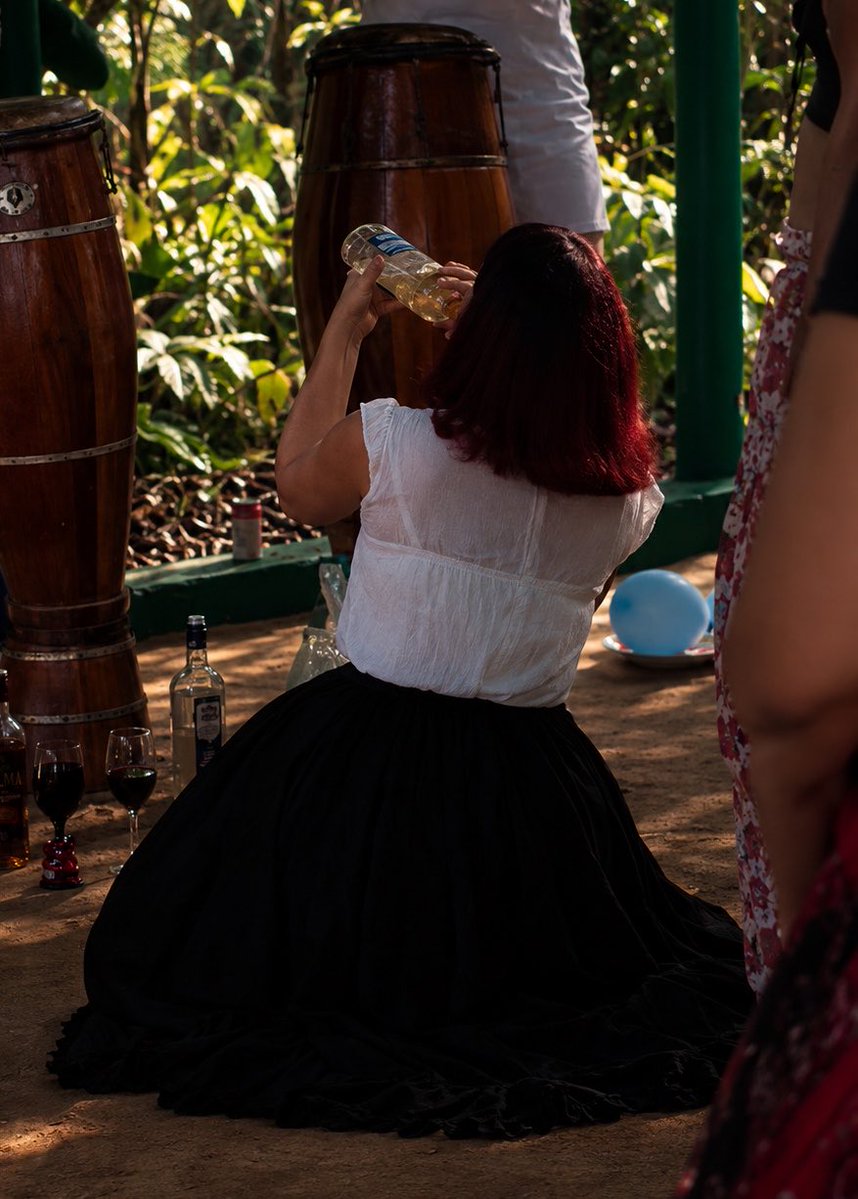 Looyny's tweet photo. Nao é me desfazendo das mulheres… 
mas a 7 Saias é a minha preferida! 
Minha grande menina 🍷 https://t.co/It8IbKAneP