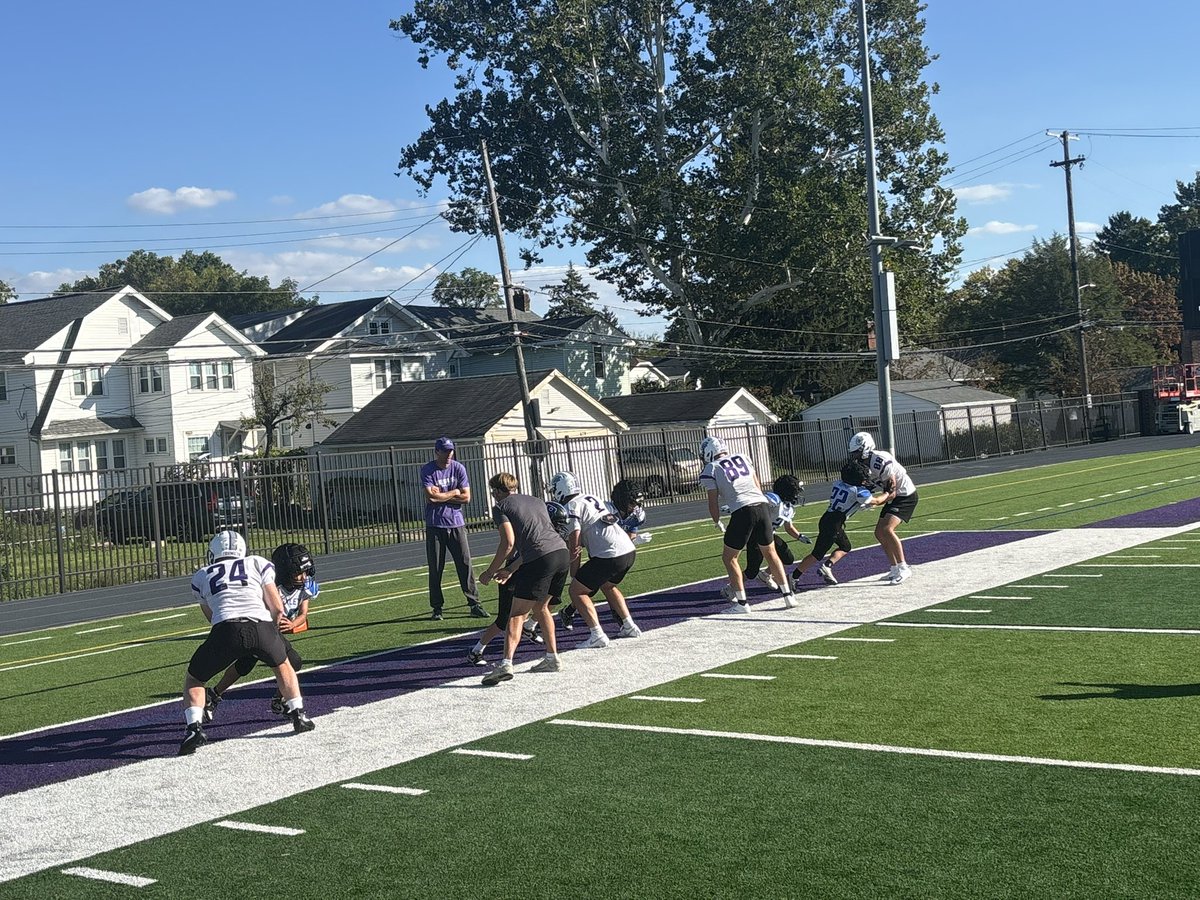Coachcalexander's tweet photo. Bexley youth joint practice part 3 https://t.co/oJ6cVB5nio