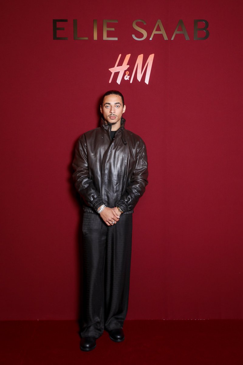 Iamjulezjsmith's tweet photo. Mr H&amp;M https://t.co/gRKQURHD7t