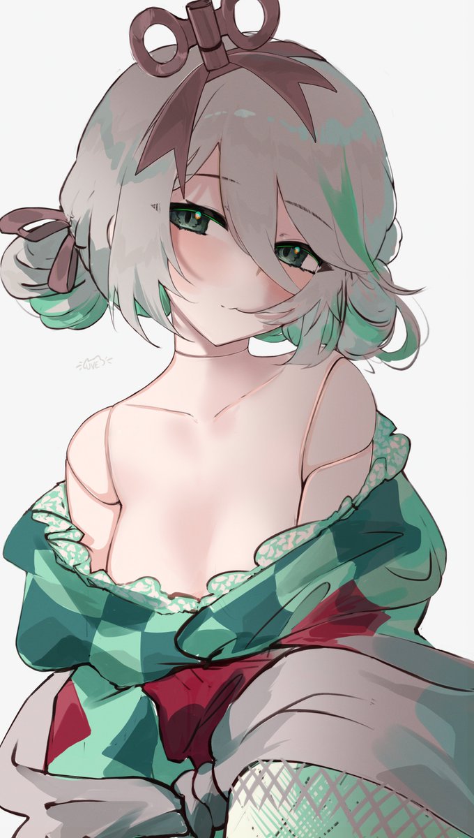 uve_99's tweet photo. i wonder if this would be tasteful enough for miss cecilia https://t.co/qrYrDncike