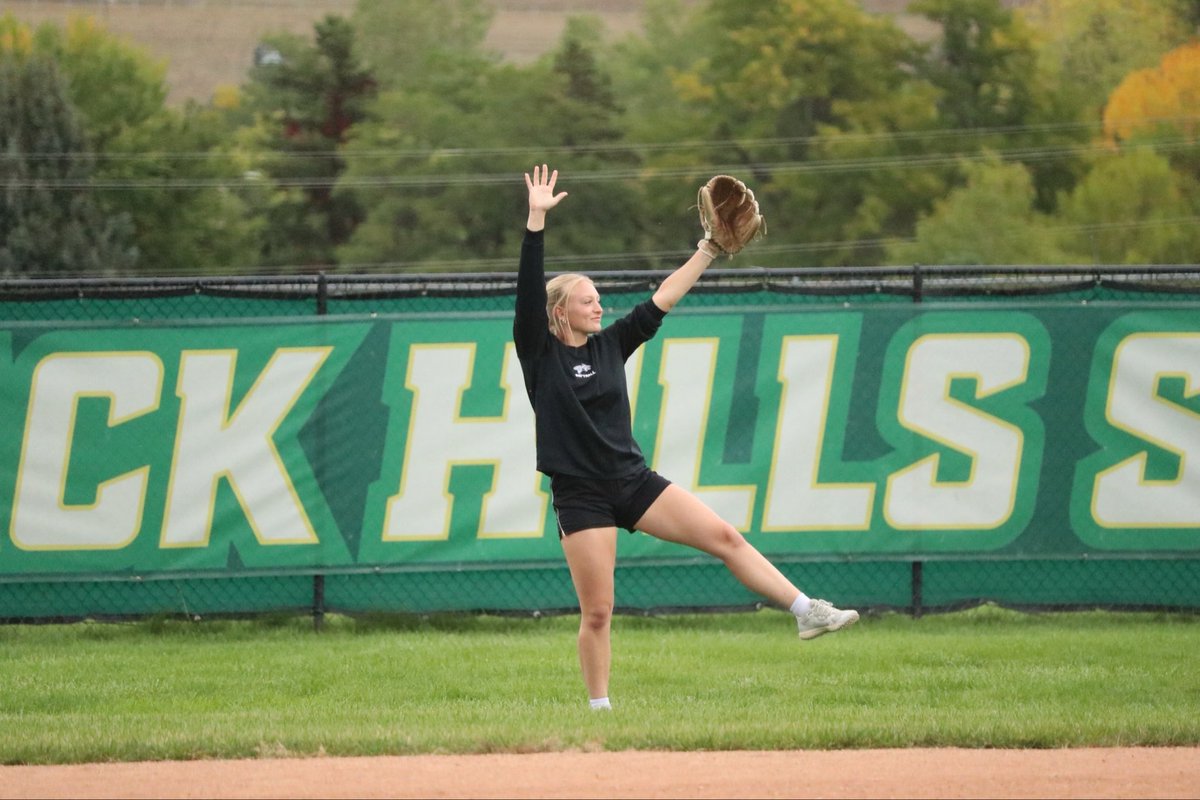 BHSUSB's tweet photo. 4th Annual Homerun Derby with @BHSUMBB! 🔰🐝 https://t.co/WZq47QcWZ9