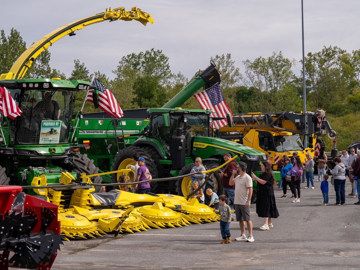 GoCentroBus's tweet photo. Centro had a great time at St. Albert the Great Academy's 5th annual Big Rigs fundraiser this past weekend! 🚍🚜🚔

Kids loved exploring the Centro bus and grabbing free giveaways, the frisbees were definitely a crowd favorite! 🥏There were also tons of big rigs, specialty vehicles and heavy equipment to check out, plus food trucks, games and live music. 🎵

Thanks to everyone who spent the day with us! We’re already looking forward to the next one!

#GoCentroBus #BigRigDay #taketransit