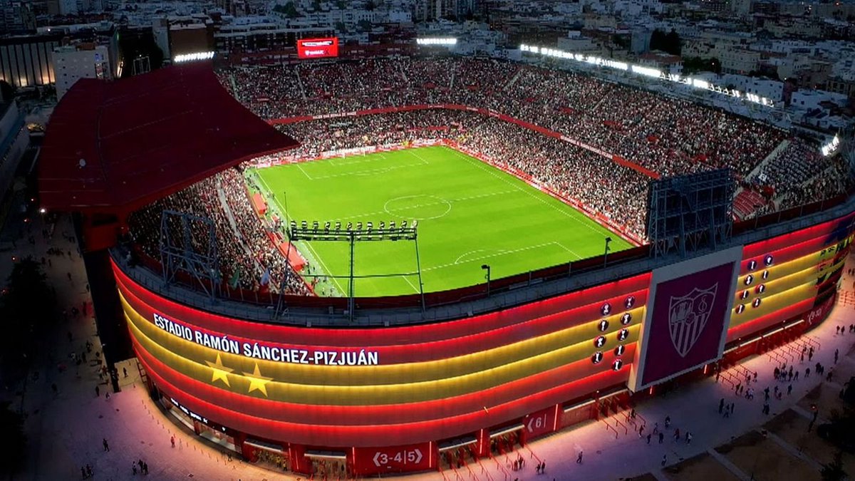 DatosSfc's tweet photo. #DATO El Sánchez-Pizjuán sigue siendo el jugador número 12 para la selección española.

España suma 26 (de 26) partidos sin perder en el Ramón Sánchez-Pizjuán.

JAMÁS ha perdido en Nervión.

21 victorias 
5 empates
0 derrotas 

Estadio TALISMÁN. https://t.co/UDKEPMfKL0