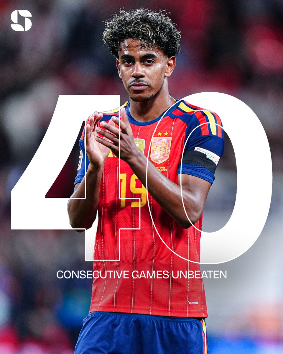 Squawka's tweet photo. Spain are the first men's side in International football history to go 40 consecutive games unbeaten.

DWWWWWWWWWDWWWWWDDWDWWWWWDWDDWDWWWWWWWWW

And they've won EURO 2024 and the 2026 World Cup during that time. 🏆🏆 https://t.co/1TsrVDm4gJ
