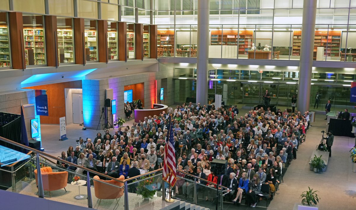 ltgovhashmi's tweet photo. Last night, I was honored to join David Brooks for a thoughtful conversation at the Library of Virginia. The Library, in partnership with VCU, has launched the Baldacci Civil Discourse and Collaboration Initiative, and Brooks helped to inaugurate this wonderful program. https://t.co/ZlVP7uw90F