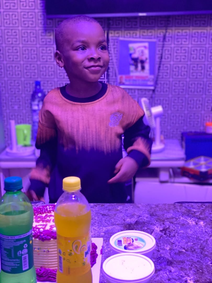donbestj's tweet photo. Happy birthday to my second son🥰🥰♥️🙌 more win more grace 🙌 daddy is happy for you 🙏🙏🙏
Please friends wish my son well 🙏
@KingofABM @LouieDi13 @officialmoore7 @twitgameboy @VecthorTips @boniface_jrn @CHIZZY_BB @chriscxss https://t.co/gBXxt75l2O