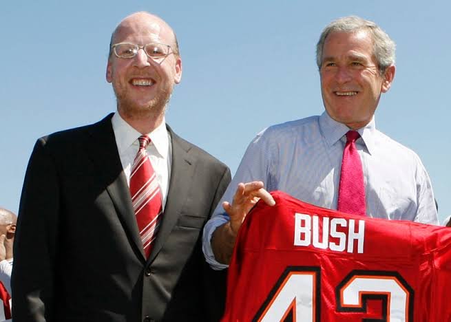 Mike_RMCF's tweet photo. The Glazers took money out of Manchester United to make political donations to George Bush whilst the US government was using torture as an interrogation technique and committing various other war crimes.  

Not just them either.  All American PL owners make political donations. https://t.co/Af8L3RsH3I