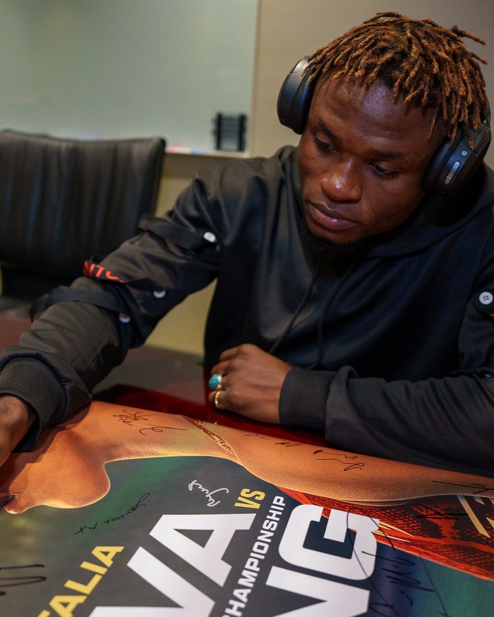 Touched down in SLC 🌪️

Ateba Gautier is locked in for #UFC332!

[ OCT 3 | LIVE at 8pmET on @​ParamountPlus and @​CBS ] 
 [▻](https://video.twimg.com/amplify_v
