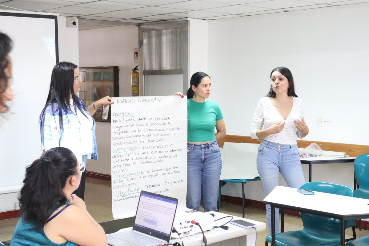 ENSColombia's tweet photo. En el marco del acuerdo de trabajo conjunto entre la ISP y la ENS, realizamos un taller con la Red de Hogares Infantiles para revisar avances, identificar oportunidades de mejora y fortalecer su Plan de Crecimiento.

✊ Seguimos construyendo una organización sindical más fuerte. https://t.co/lnEPDjG4MD