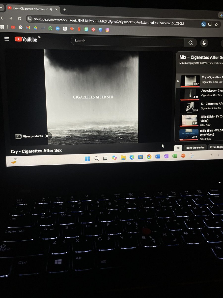 wauise's tweet photo. Cozy night https://t.co/2ztHyfpqu9