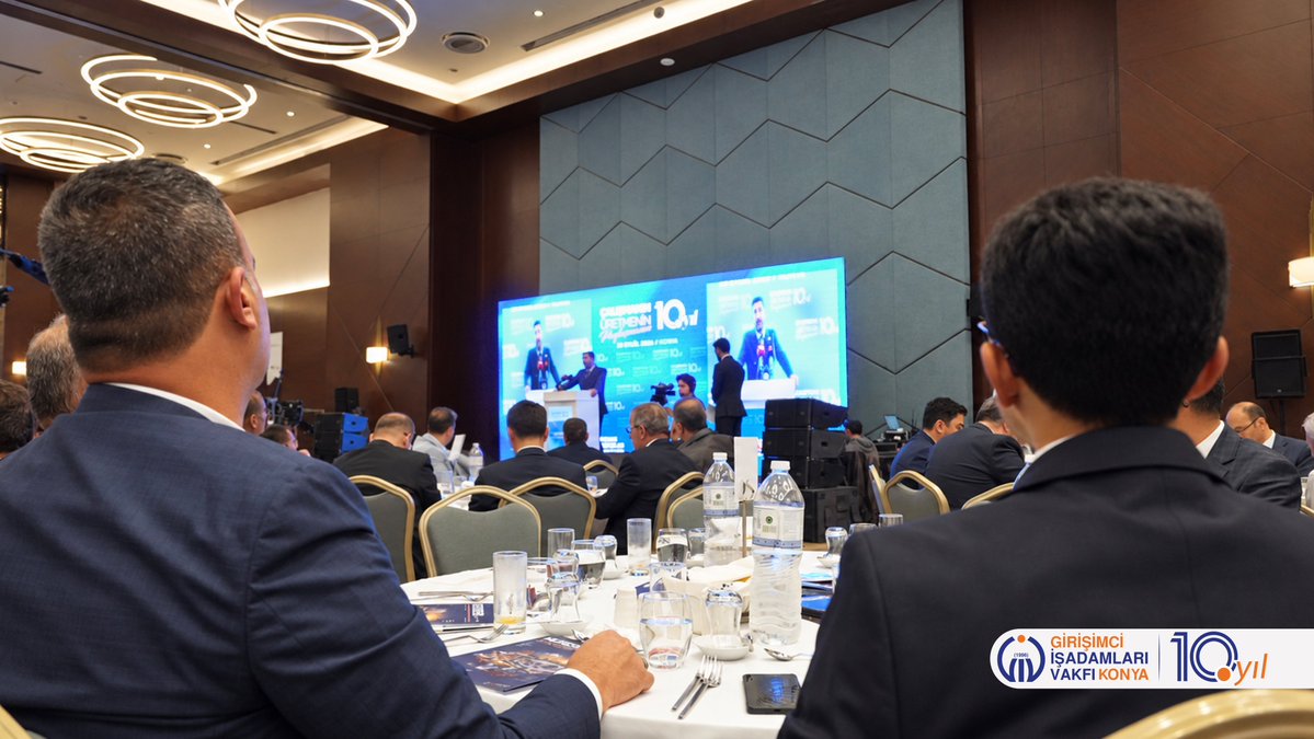 GivKonya's tweet photo. GİV Konya 10. Yıl Programımızın açılış konuşmasını, Konya Şube Başkanımız Fatih Ceylan gerçekleştirdi.

Başkanımız konuşmasında, 10 yıllık yolculuğumuzu değerlendirerek birlik, üretim ve girişimcilik anlayışıyla geleceğe yönelik hedeflerimizi paylaştı.

#GİVKonya #10Yıl https://t.co/De7ztTizwp