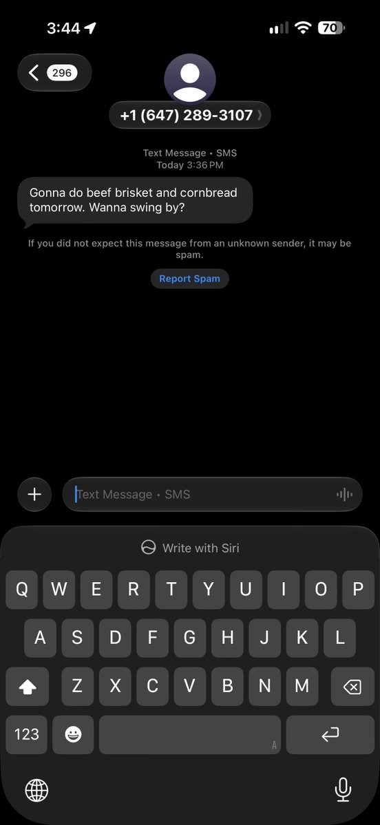 MrMidwit's tweet photo. These spam texts are getting harder and harder to ignore https://t.co/13wpJoMejg