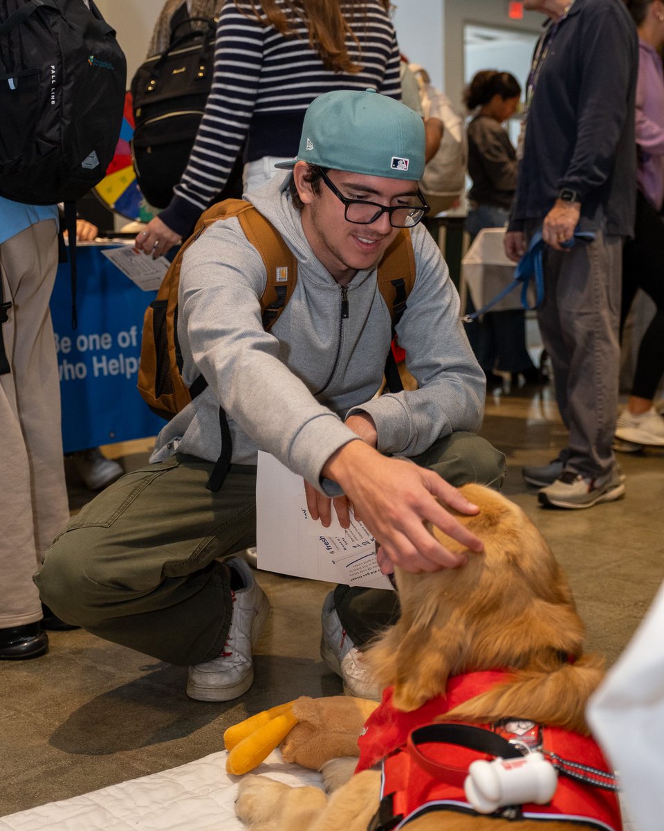 RegisCollege_MA's tweet photo. Regis College participates in Fresh Check Day as part of the tools and information needed to make positive health and lifestyle decisions. Take care of your mental health and reach out if you need help, whether that's to our on-campus counseling center or another resource. https://t.co/p9OahTRmzc