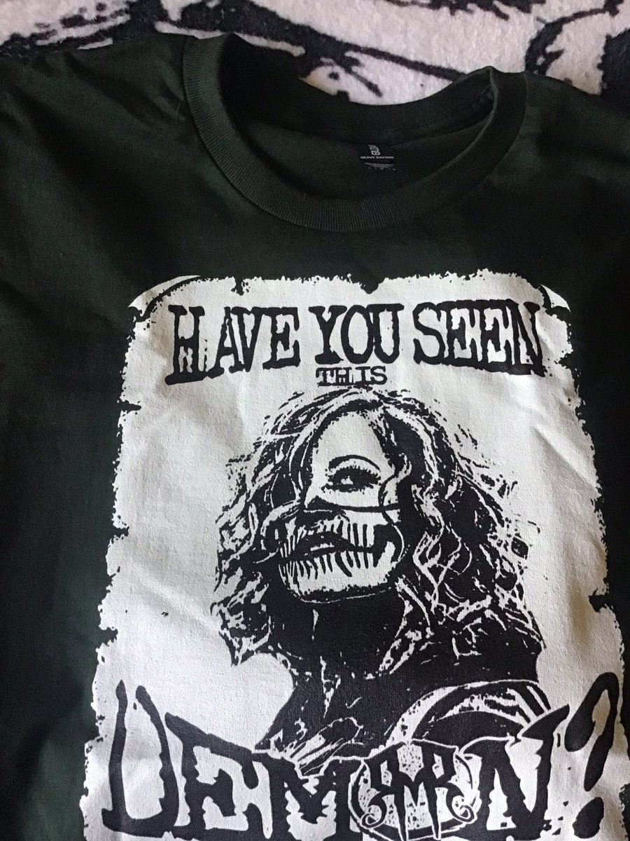 Karma_Kills_836's tweet photo. #MultiverseMailCall😀We just got in The New Green With Envy version of the Have u seen this Demon shirt from @DemonxBunny &amp; it is even cooler in person😀
It also comes in Wrath Red &amp; OG “Black like your Soul”
If U Want Take Have 2 Have a Color or all 3 😈
https://t.co/dwbPZ3zXM0 https://t.co/2gHNFApqpQ