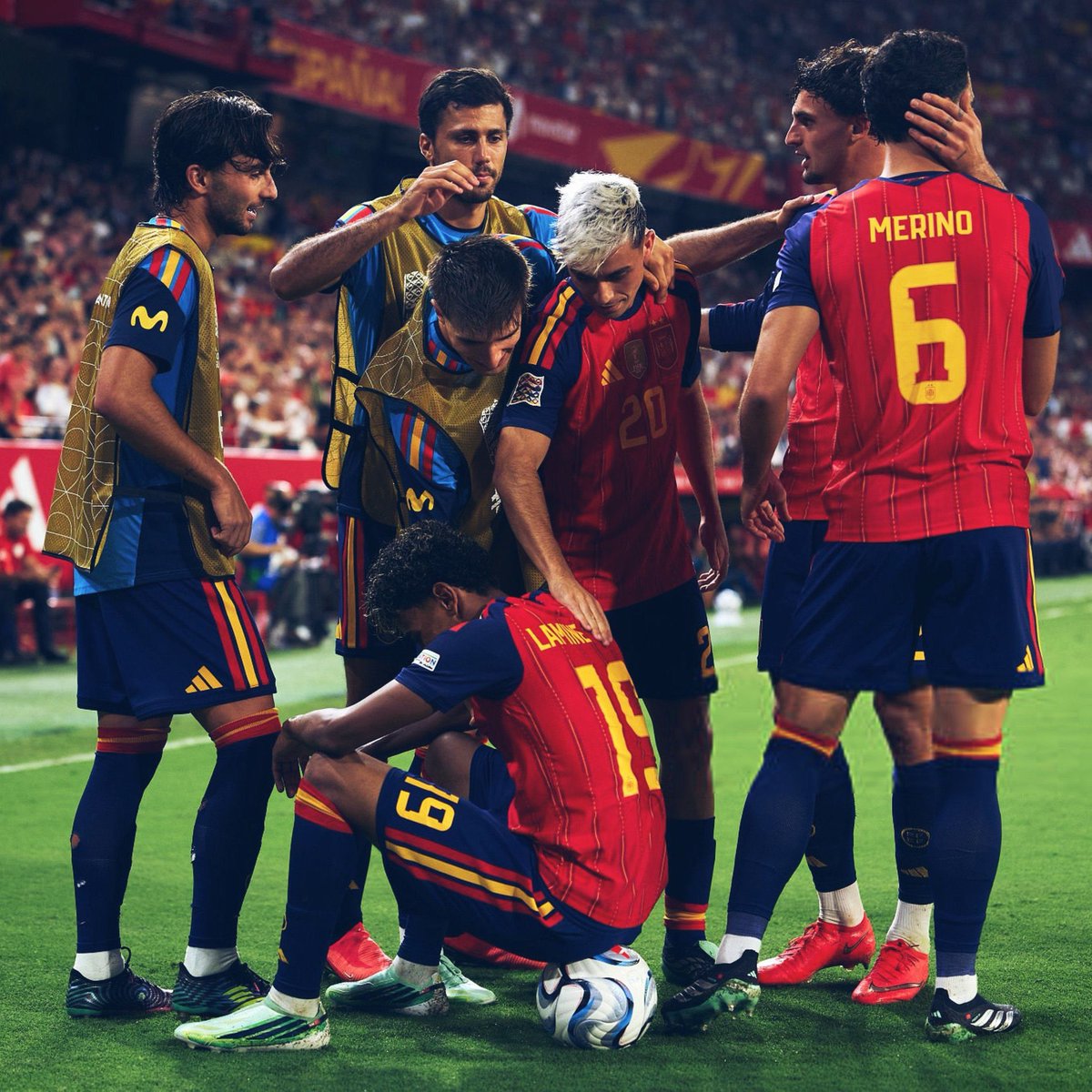 torresletters's tweet photo. Ferran celebrating the goal with lamine https://t.co/yQ7dGG4hfs