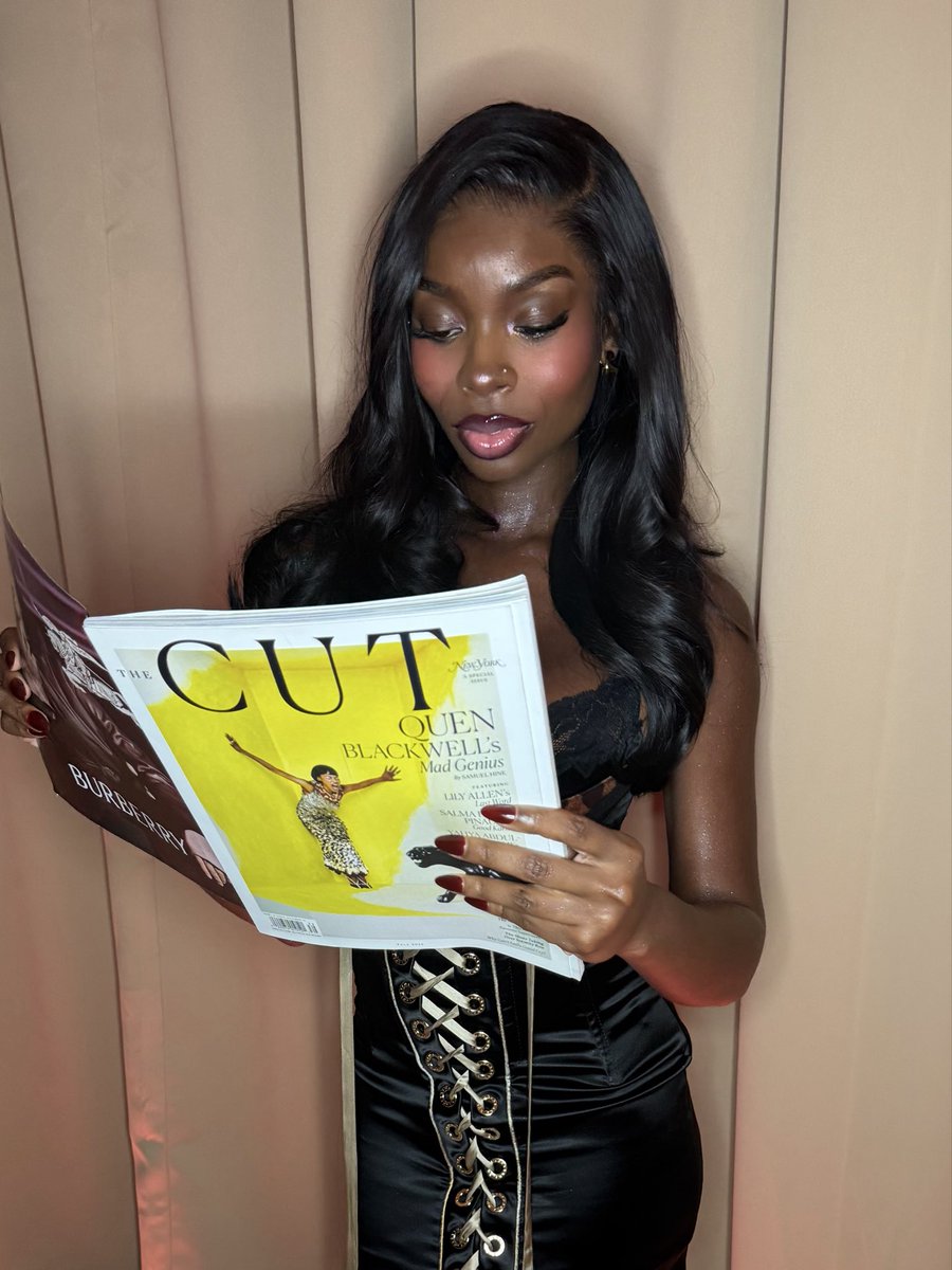 TheCut's tweet photo. Ran into #Olandria doing some light reading at Revolve’s #ParisFashionWeek party 👀 https://t.co/z8qiT0pxF2