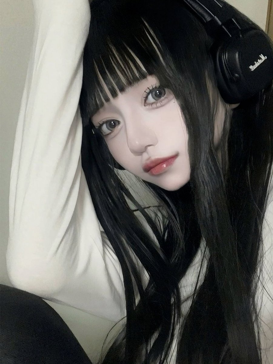 biamalafaia's tweet photo. 今後はAIに関しては差別的な意味合いを含む、多くの人にウケてしまうオモシロコンテンツは世界で山ほど投稿されるようになるとは思うんですよね。その上での許容ラインをどこに定めるのかっていうのは、かなり難しいとは思うんだよねえ。ミーム性を増すと元なんてわからなくなっていくし、文脈が複雑に https://t.co/VRVOHiIe5M