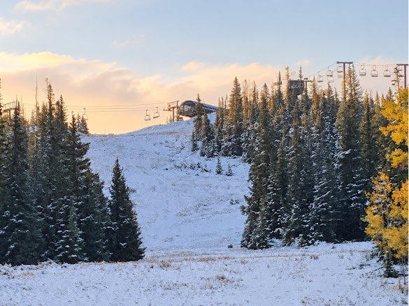 ChaseThomason's tweet photo. ❄️ FIRST SNOW OF THE SEASON!

Brian Head Resort picked up nearly 1 inch of snow overnight into Sept. 29, officially marking the first snowfall of the season! 🌨️🏔️

Fresh snow is covering the mountain while the fall colors are still showing off. Talk about a transition! 🍂❄️

Brian Head is scheduled to open for the winter season on November 6, weather permitting.

Winter is coming, Utah! 🎿