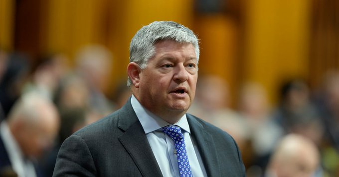 natnewswatch's tweet photo. Conservative MP Scott Aitchison to resign by end of year: source, @VassyKapelos &amp; @stephanie_ha report https://t.co/JkYYd6QcWh

Find out more at https://t.co/l0cc1sDwjo https://t.co/MqFgXDiZDu