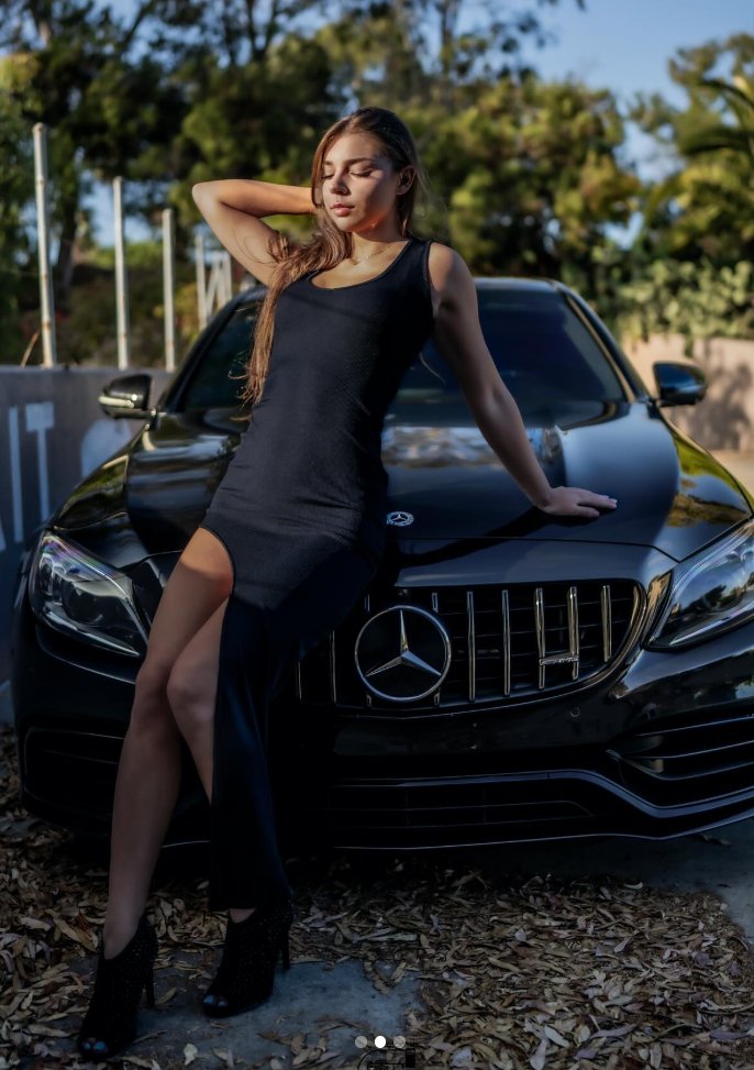 LazyScamBully's tweet photo. The popular girls at your school who bullied you for being a dumb loser now drives a Mercedes S-Class while you're stuck in the subway. 😜💅 

Life isn't fair, is it?

Losers like you sink deeper into debt, working for the women who broke you in the first place~🖕😘 https://t.co/vihcNNprBr